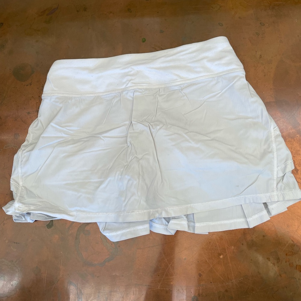 Ivivia tennis skirt